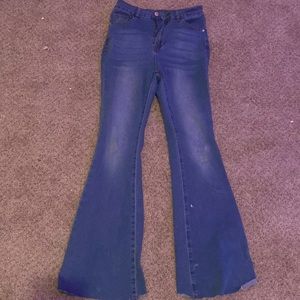 Basic flared jeans. Slight dark wash. Originally from shein.
